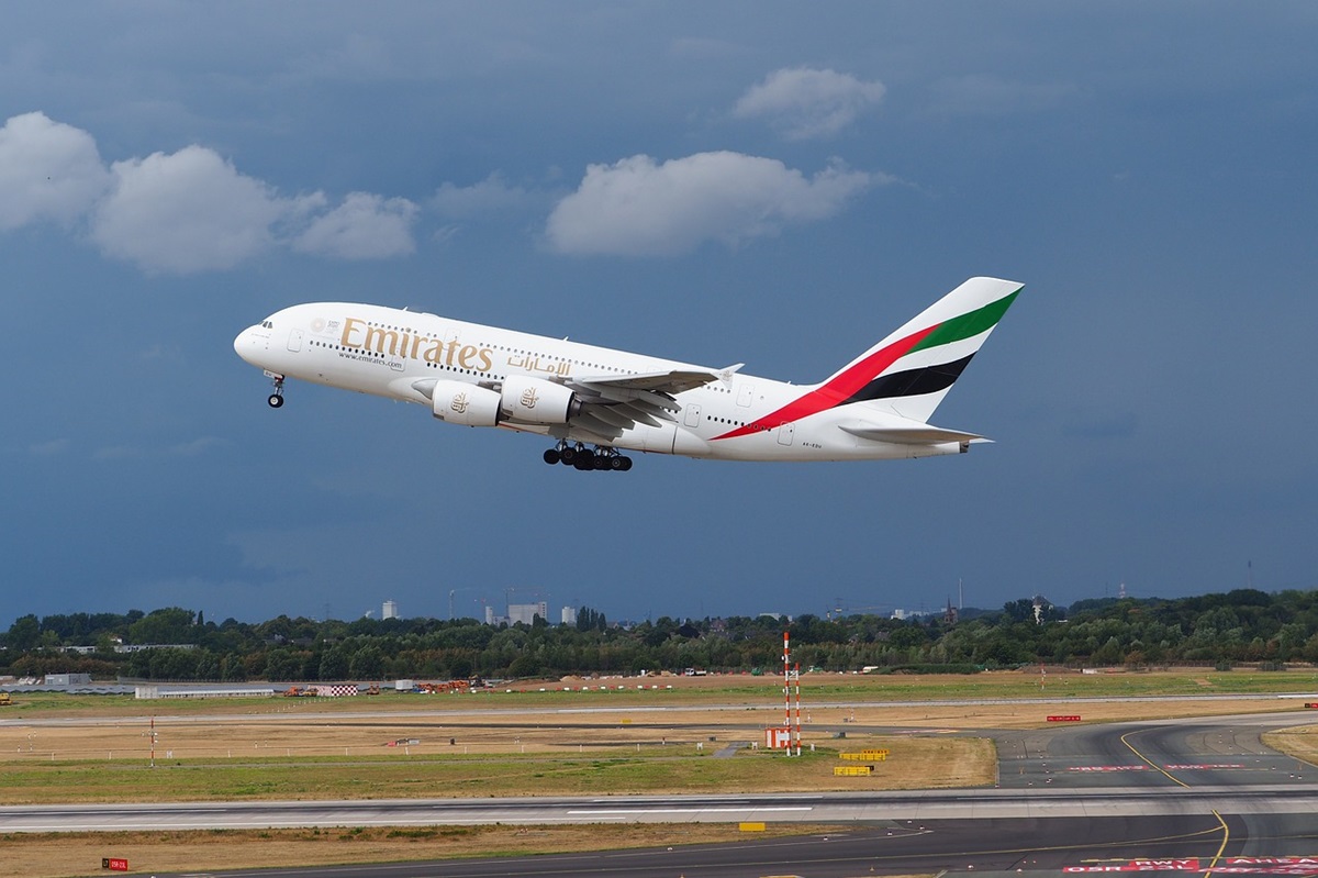 Emirates αεροπορική εταιρεία © pixabay