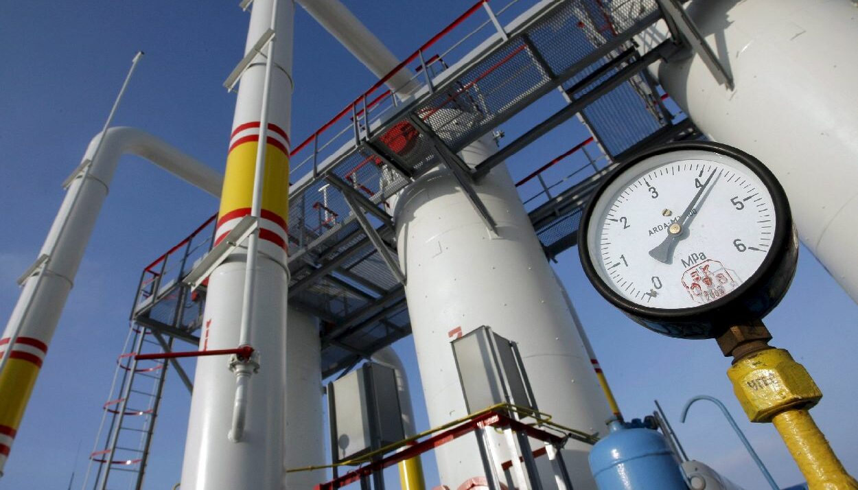 Σταθμός φυσικού αερίου © EPA/ROMAN PILIPEY