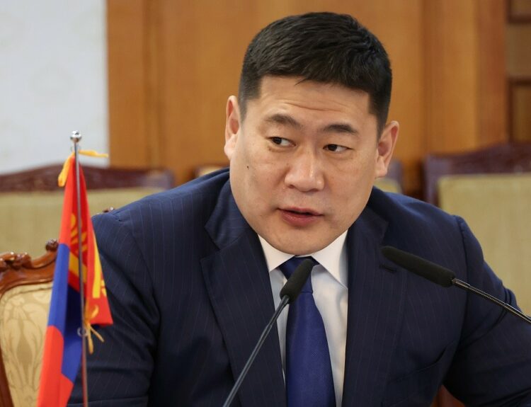 Ο πρωθυπουργός της Μογγολίας Luvsannamsrain Oyun-Erdene