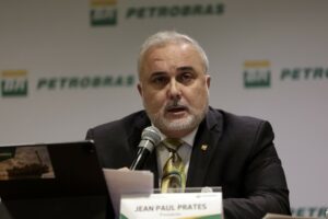 Ο CEO της Petrobras, Jean Paul Prates © EPA/Antonio Lacerda