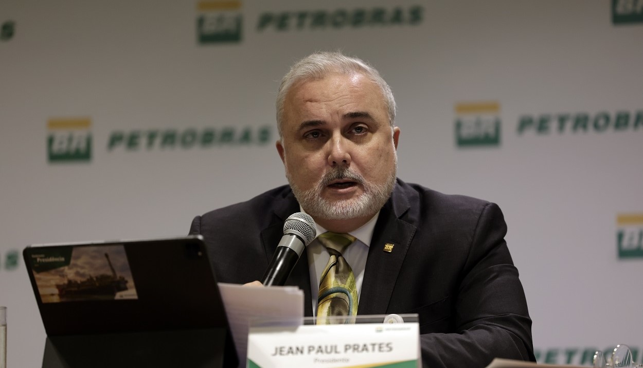 Ο CEO της Petrobras, Jean Paul Prates © EPA/Antonio Lacerda