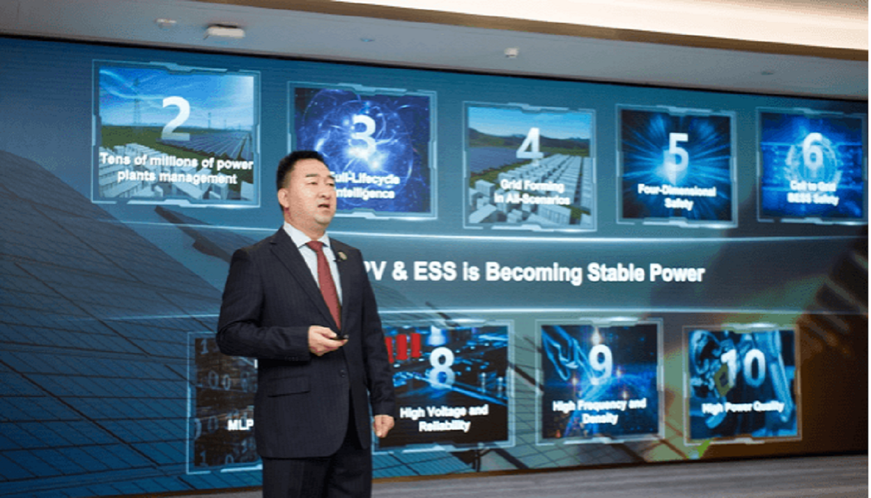 Hao Yingtao, Αντιπρόεδρος και CMO του Smart PV & ESS Business της Huawei Digital Power, ανέλυσε διεξοδικά τις μελλοντικές τάσεις ©ΔΤ