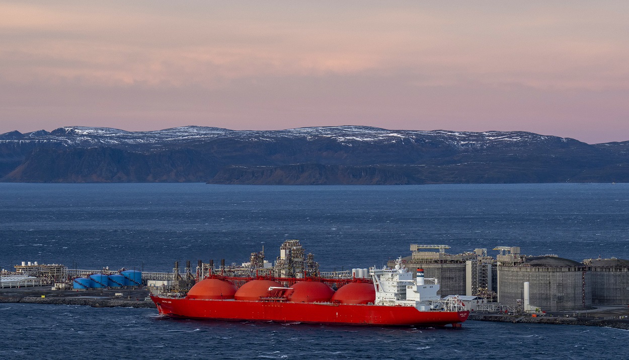 Μεταφορά LNG ©EPA/Fredrik Varfjell