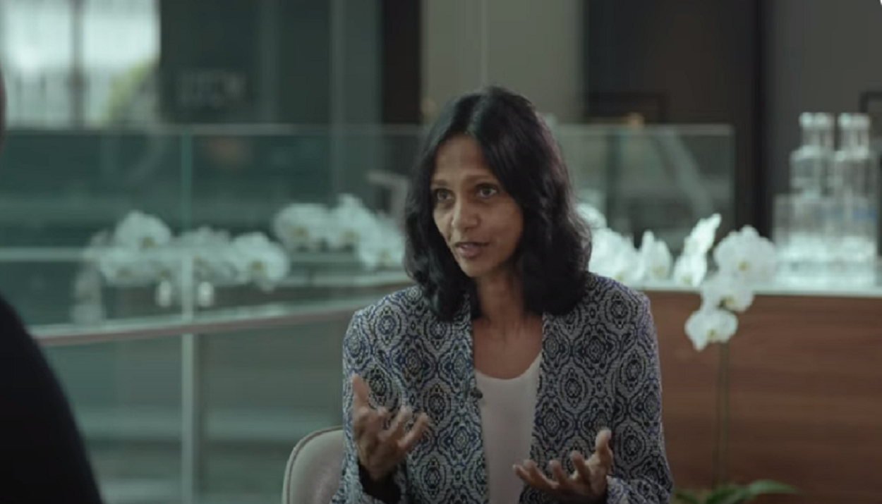 Shemara Wikramanayake, ceo της macquarie ©youtube/ printscreen