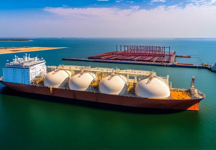 Πλοίο μεταφοράς LNG - φωτογραφία αρχείου © 123rf