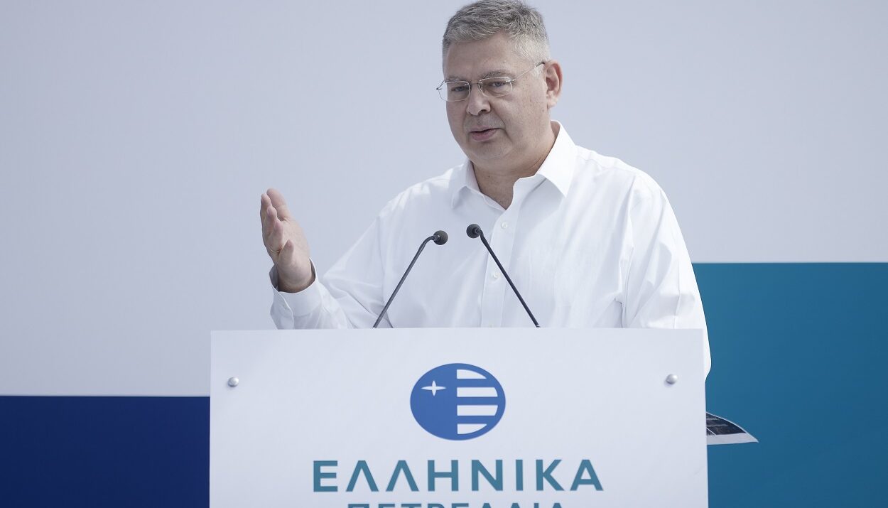 Ο Διευθύνων Σύμβουλος των ΕΛΠΕ, Ανδρέας Σιάμισιης ©ΑΠΕ-ΜΠΕ/ΓΡΑΦΕΙΟ ΤΥΠΟΥ ΠΡΩΘΥΠΟΥΡΓΟΥ/ΔΗΜΗΤΡΗΣ ΠΑΠΑΜΗΤΣΟΣ