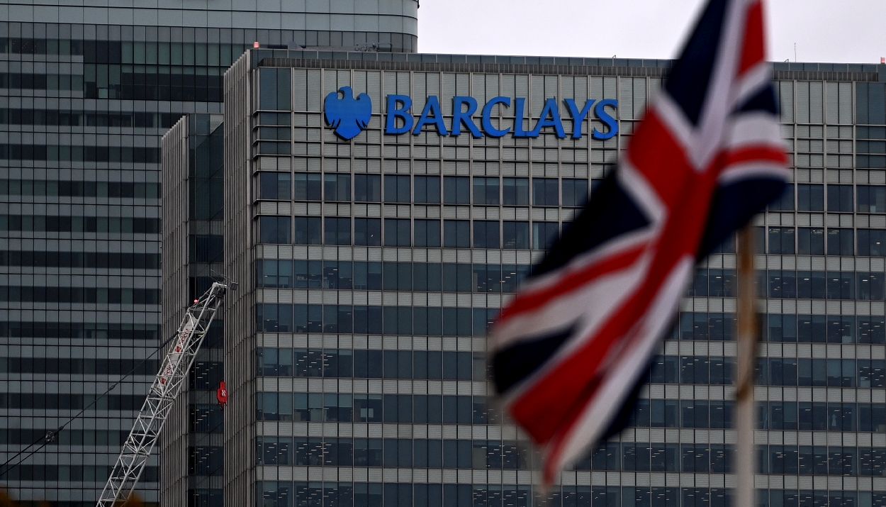 Barclays © EPA/ANDY RAIN
