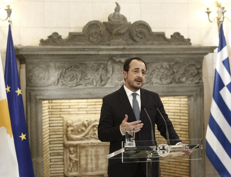 ΝΙΚΟΣ ΧΡΙΣΤΟΔΟΥΛΙΔΗΣ © ΑΠΕ-ΜΠΕ/ΓΡΑΦΕΙΟ ΤΥΠΟΥ ΠΡΩΘΥΠΟΥΡΓΟΥ/ΔΗΜΗΤΡΗΣ ΠΑΠΑΜΗΤΣΟΣ