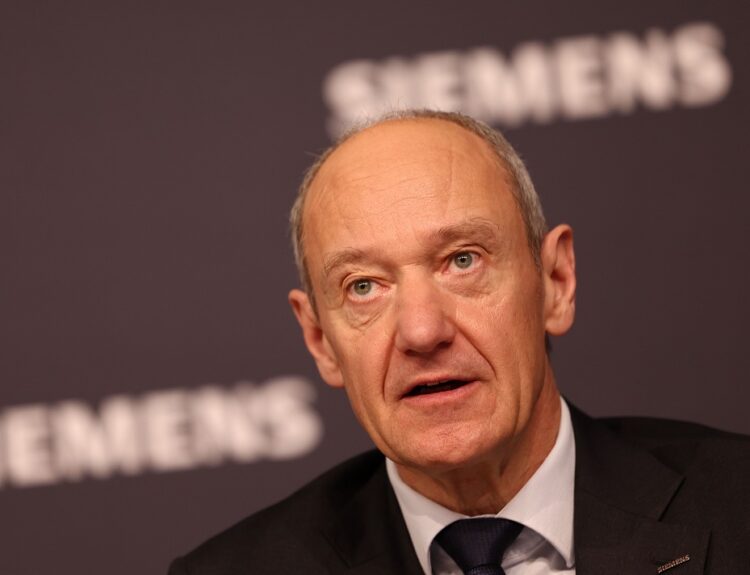 Siemens CEO Roland Busch ©ΑΠΕ
