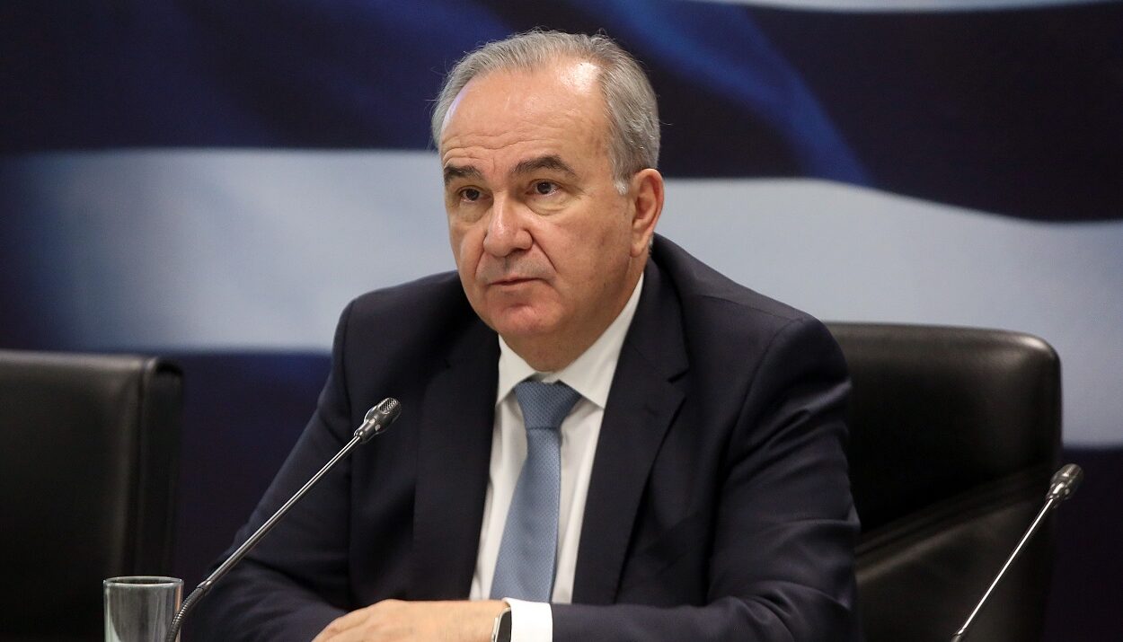 Αναπληρωτής υπουργός Εθνικής Οικονομίας και Οικονομικών Νίκος Παπαθανάσης ©ΑΠΕ