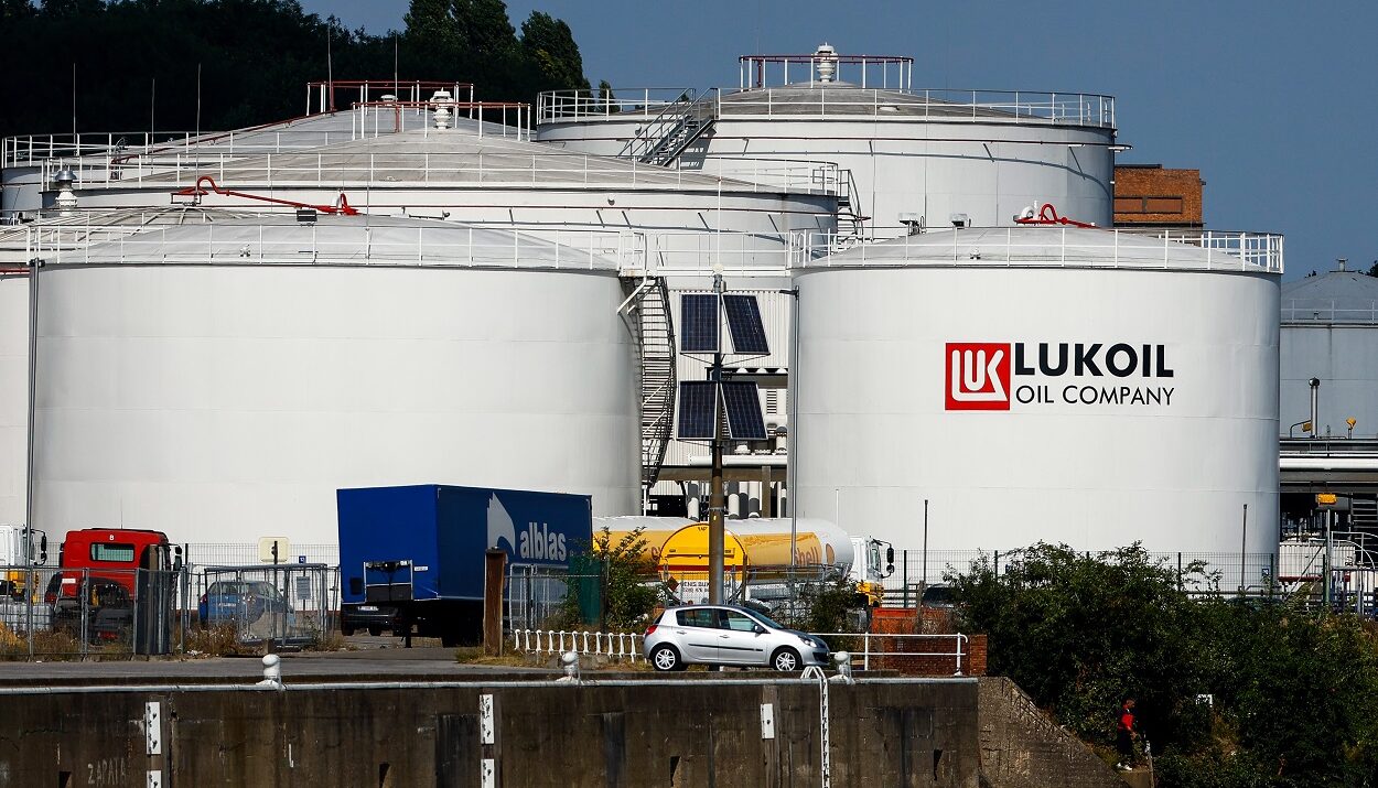 Το διυλιστήριο της Lukoil © EPA/STEPHANIE LECOCQ