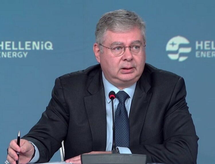 Ο Διευθύνων Σύμβουλος της HELLENiQ ENERGY Ανδρέας Σιάμισιης © printscreen