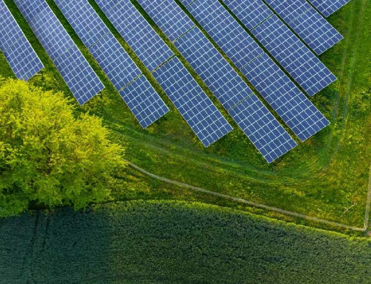 Φωτοβολταϊκά της γερμανικής Enerparc © enerparc.de