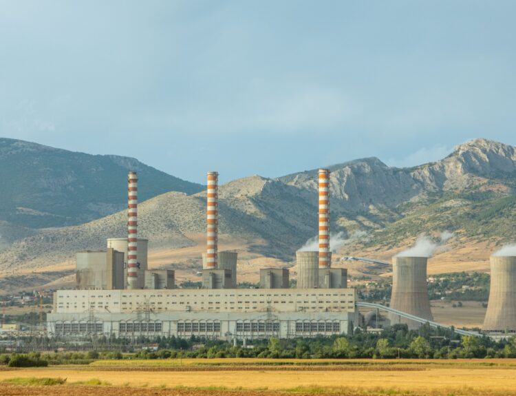 Μονάδα παραγωγής ηλεκτρικής ενέργειας - φωτογραφία αρχείου © 123rf
