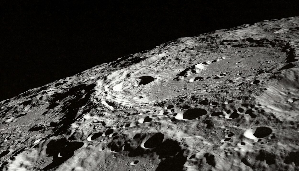 Η Επιφάνεια της Σελήνης ©Unsplash