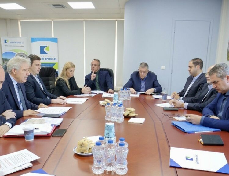 Η πολιτική ηγεσία του υπουργείου Υποδομών στην Κρήτη ©Υπουργείο Υποδομών