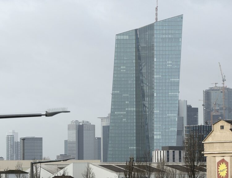 Ευρωπαϊκή Τράπεζα Επενδύσεων (ΕΤΕπ) © EPA/RONALD WITTEK