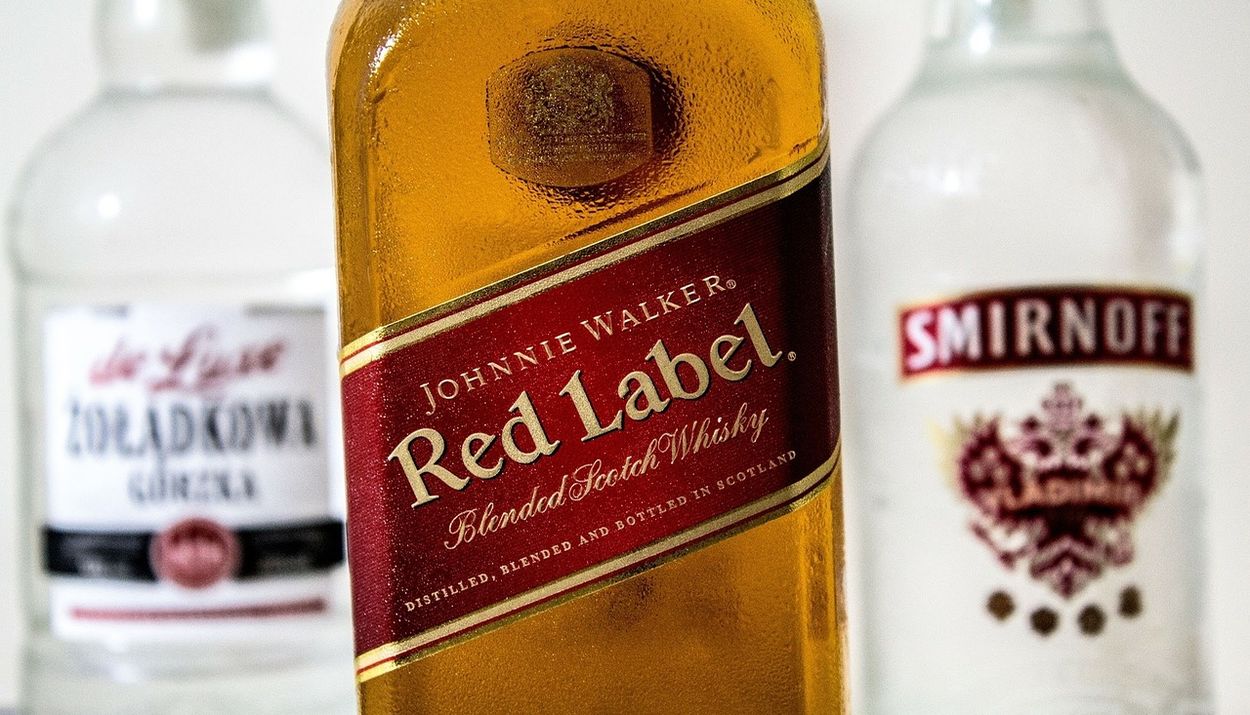 Johnnie Walker και Smirnoff © DIAGEO