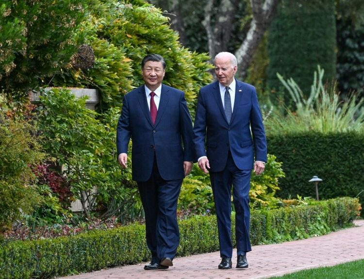 Ο πρόεδρος Μπάιντεν προειδοποίησε τον πρόεδρο της Κίνας Xi Jinping για τις διεισδύσεις στις αμερικανικές υποδομές όταν συναντήθηκαν πέρυσι στην Καλιφόρνια © EPA/XINHUA / RAO AIMIN CHINA OUT / UK AND IRELAND OUT