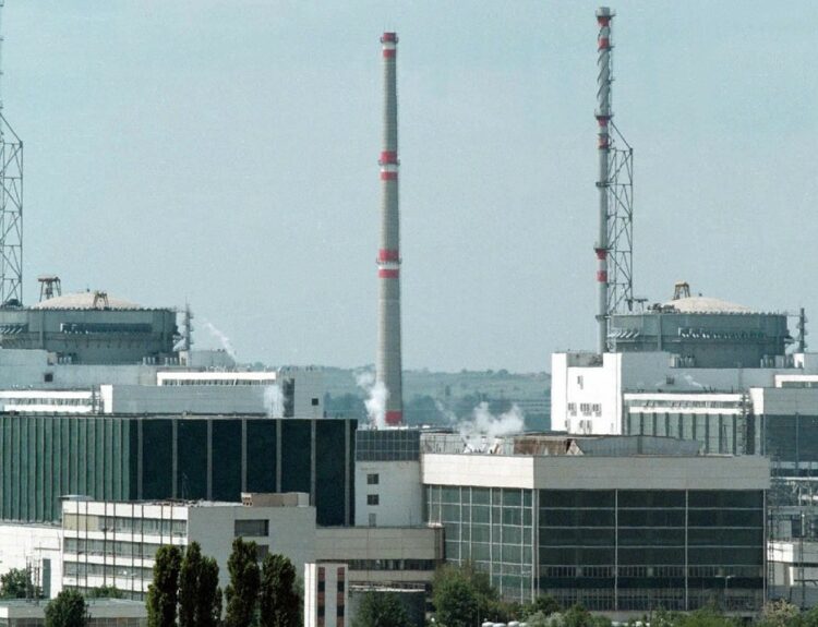 Το πυρηνικό εργοστάσιο του Κοζλοντούι στη Βουλγαρία © EPA PHOTO/ MLADEN ANTONOV