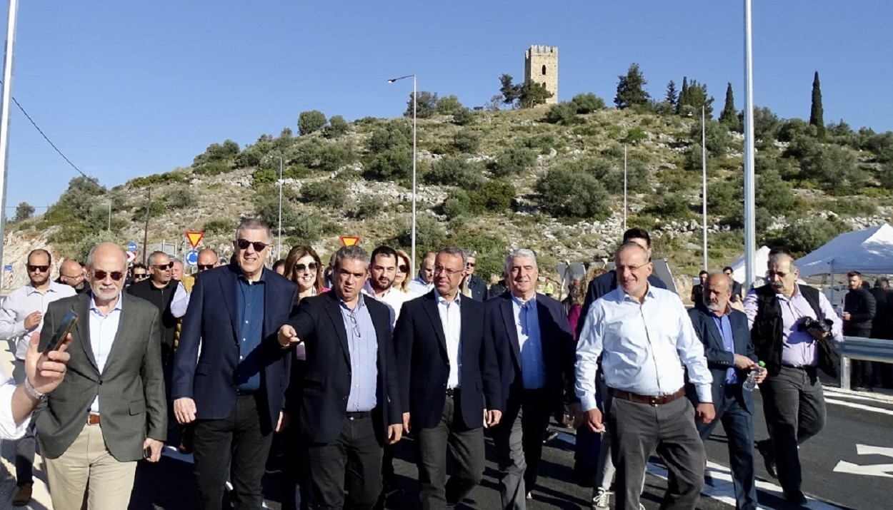 Παράδοση προς χρήση της Γέφυρας των Φύλλων στην Εύβοια © ΔΤ