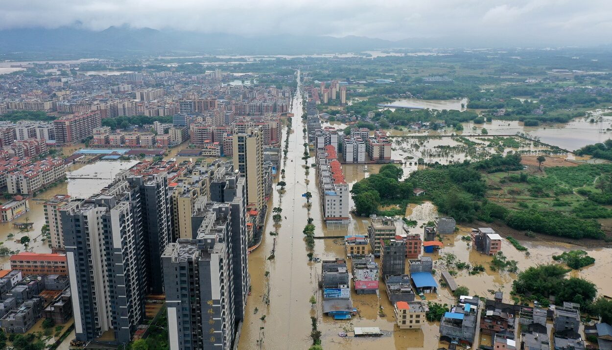 Κίνα, πλημμύρα © EPA/XINHUA / Huang Guobao CHINA OUT / UK AND IRELAND OUT / MANDATORY CREDIT EDITORIAL USE ONLY EDITORIAL USE ONLY