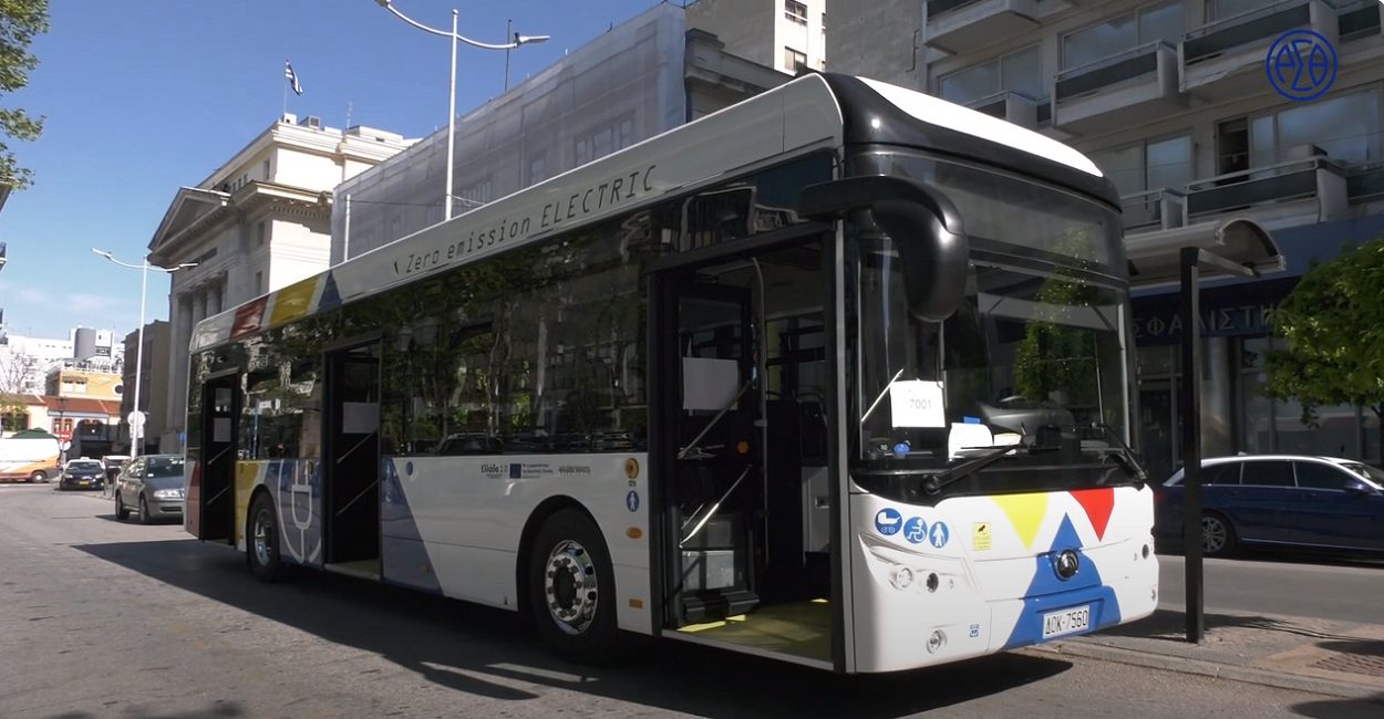 Το ηλεκτρικό λεωφορείο στη Θεσσαλονίκη © ΑΠΕ
