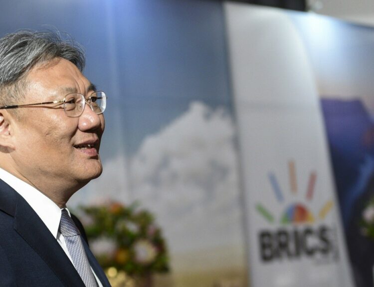 Ο υπουργός Εμπορίου της Κίνας Γουάνγκ Γουεντάο © EPA/ALET PRETORIUS / POOL