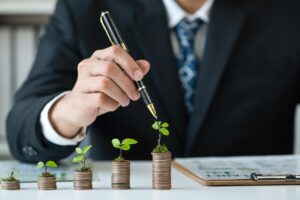 ΠΡΑΣΙΝΗ ΜΕΤΑΒΑΣΗ, ΕΠΙΧΕΙΡΗΣΕΙΣ, ΕΠΕΝΔΥΣΕΙΣ © 123rf