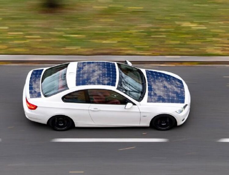 Ηλιακό αυτοκίνητο © etech.iec.ch