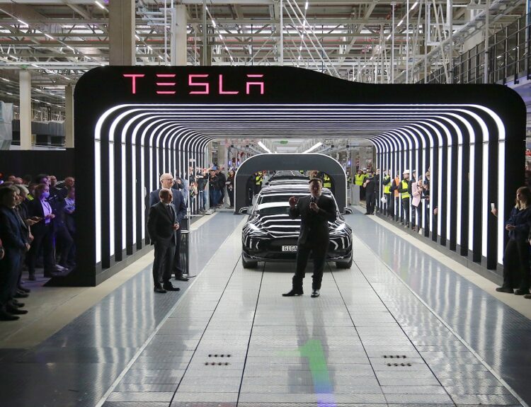 Εργοστάσιο Tesla © EPA/CHRISTIAN MARQUARDT / POOL