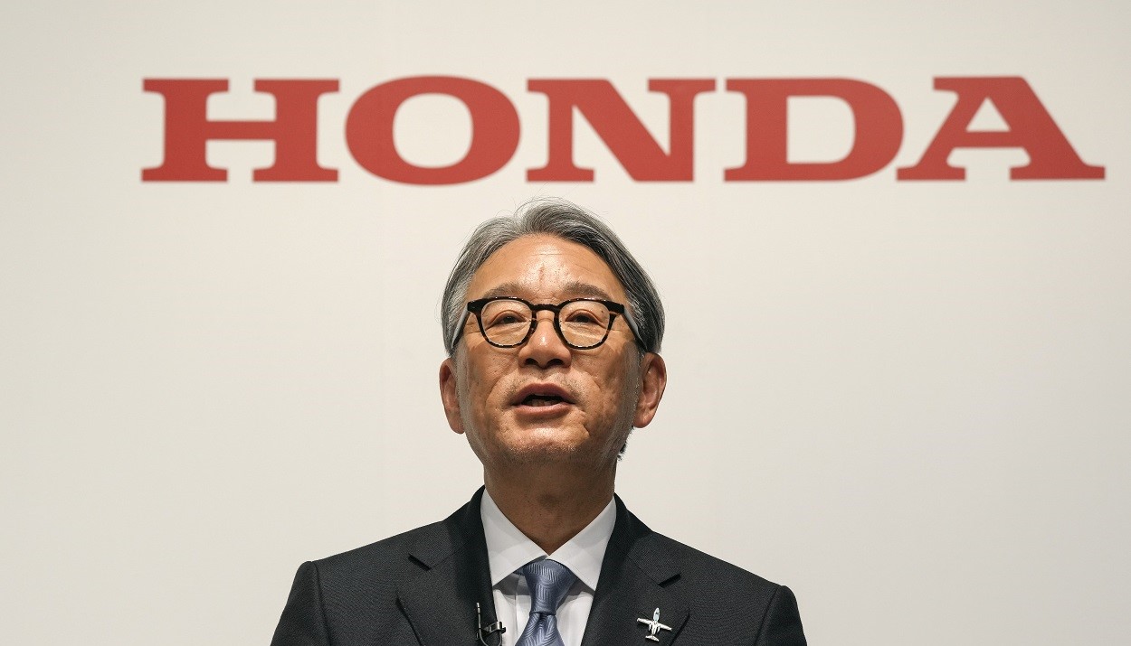 O CEO της Honda, Toshihiro Mibe © EPA/KIMIMASA MAYAMA