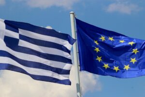 Σημαίες ΕΕ και Ελλάδα © Eurokinissi