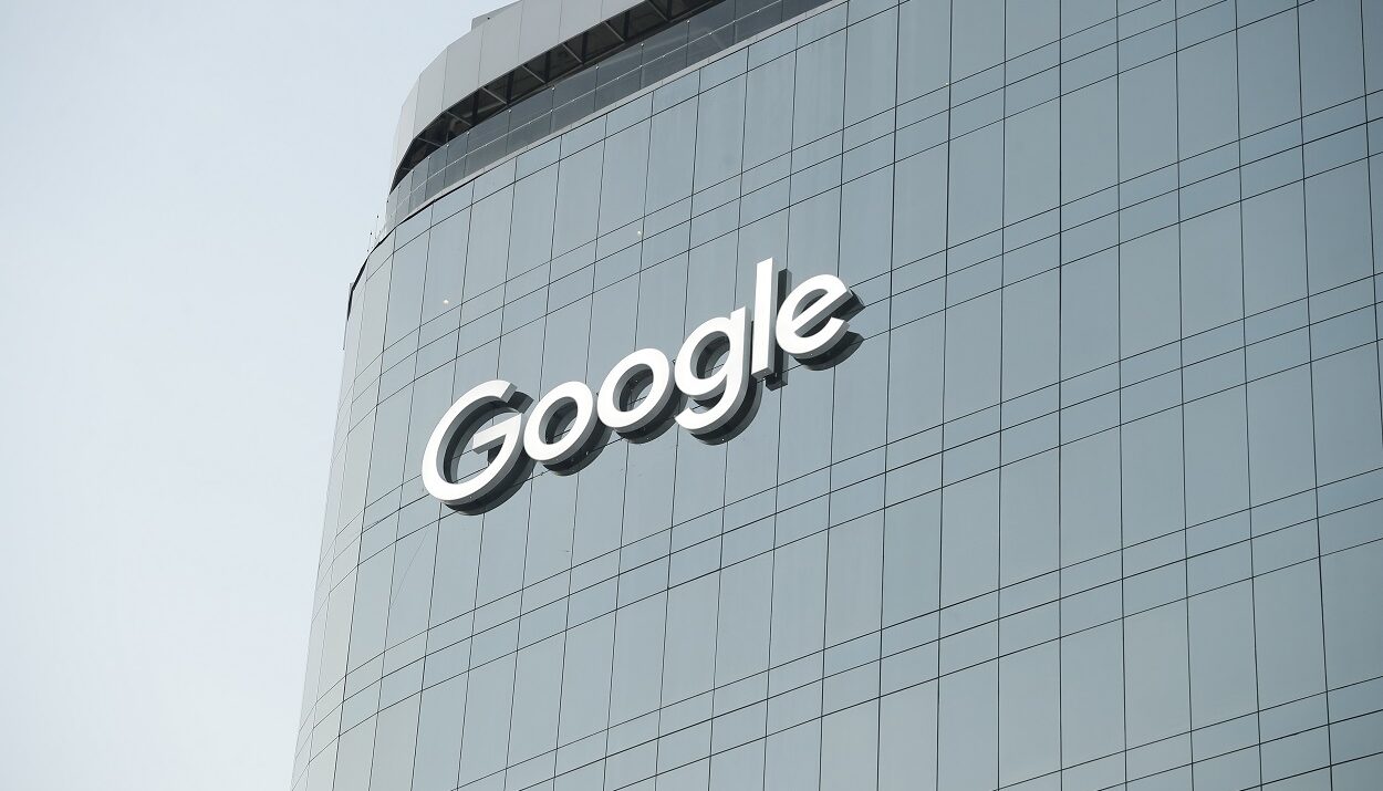 Google ©EPA/Rodrigo Sura