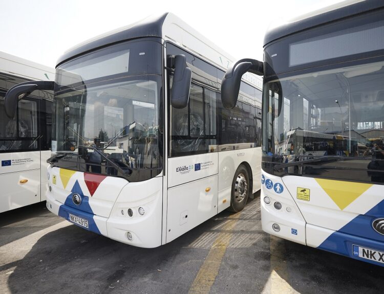 Ηλεκτρικά λεωφορεία ©ΑΠΕ-ΜΠΕ/ΓΡΑΦΕΙΟ ΤΥΠΟΥ ΠΡΩΘΥΠΟΥΡΓΟΥ/ΔΗΜΗΤΡΗΣ ΠΑΠΑΜΗΤΣΟΣ