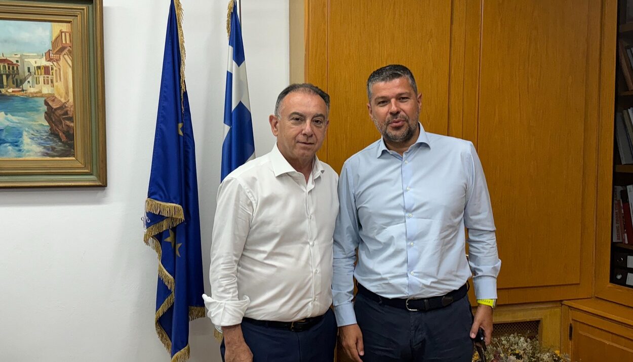 Συνάντηση μεταξύ του Χρήστου Κέλλα και του Γιώργου Στάσση ©ΔΤ/Υπουργείο Αγροτικής Ανάπτυξης και Τροφίμων