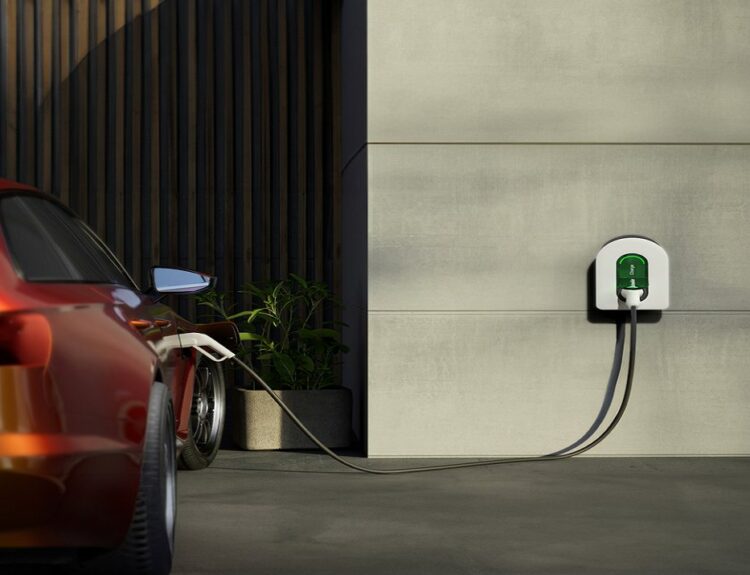 Φορτιστής ηλεκτρικών οχημάτων Schneider Electric © ΔΤ
