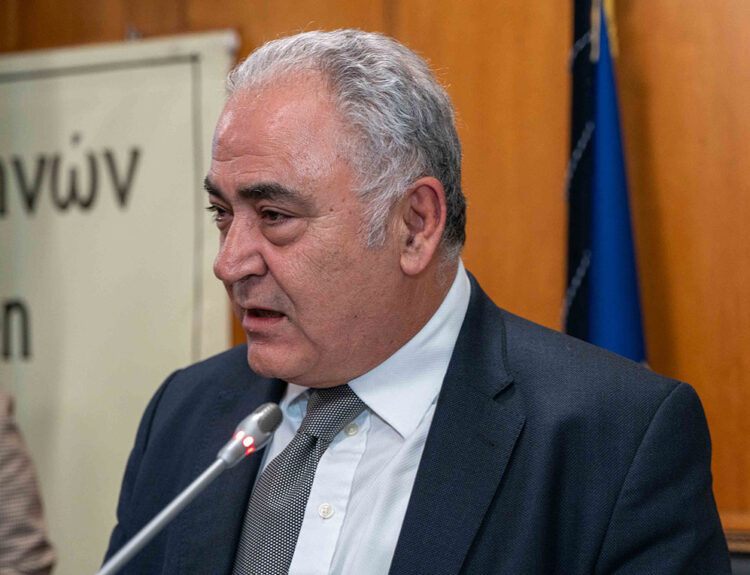 Προέδρου Ε.Ε.Α και Επίτιμου Διδάκτορα ΠΑ.ΠΕΙ. κ. Γιάννη Χατζηθεοδοσίου © ΔΤ
