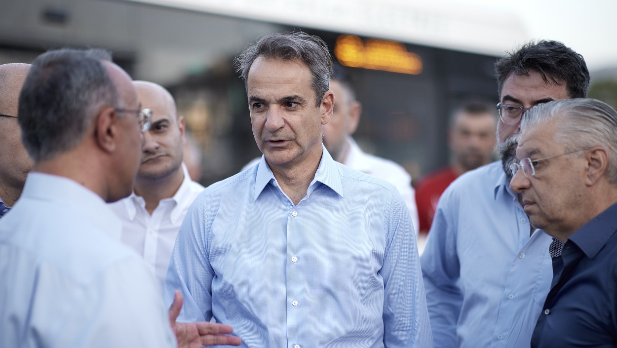 Κυριάκος Μητσοτάκης στον ΟΣΥ © ΑΠΕ-ΜΠΕ/ΓΡΑΦΕΙΟ ΤΥΠΟΥ ΠΡΩΘΥΠΟΥΡΓΟΥ/ΔΗΜΗΤΡΗΣ ΠΑΠΑΜΗΤΣΟΣ