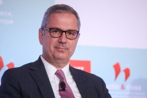 Ο ΠΑΝΑΓΙΩΤΗΣ ΛΑΔΑΚΑΚΟΣ, ΠΡΟΕΔΡΟΣ ΤΗΣ ΕΛΕΤΑΕΝ