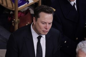 ΕΛΟΝ ΜΑΣΚ ΤΗΣ TESLA