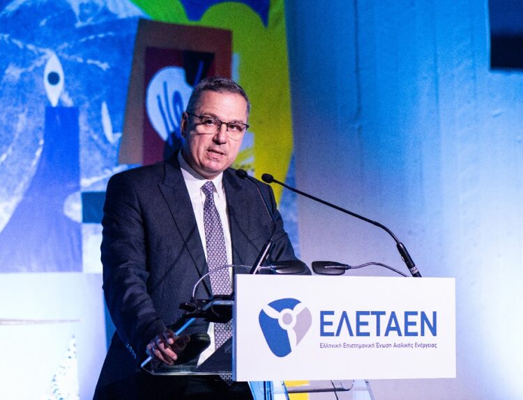 ΠΑΝΑΓΙΩΤΗΣ ΛΑΔΑΚΑΚΟΣ ΣΤΗΝ ΕΚΔΗΛΩΣΗ ΤΗΣ ΕΛΕΤΑΕΝ