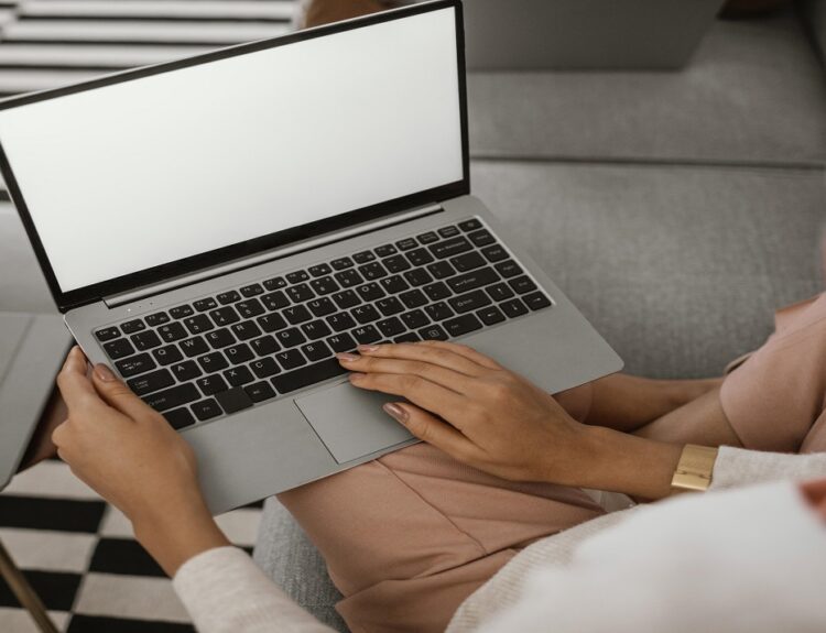 LAPTOP, ΔΙΑΔΙΚΤΥΟ