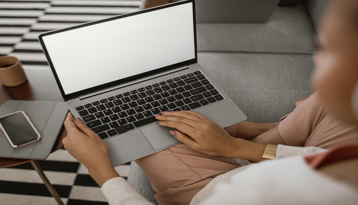 LAPTOP, ΔΙΑΔΙΚΤΥΟ