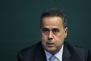 ΣΤΑΥΡΟΣ ΠΑΠΑΣΤΑΥΡΟΥ