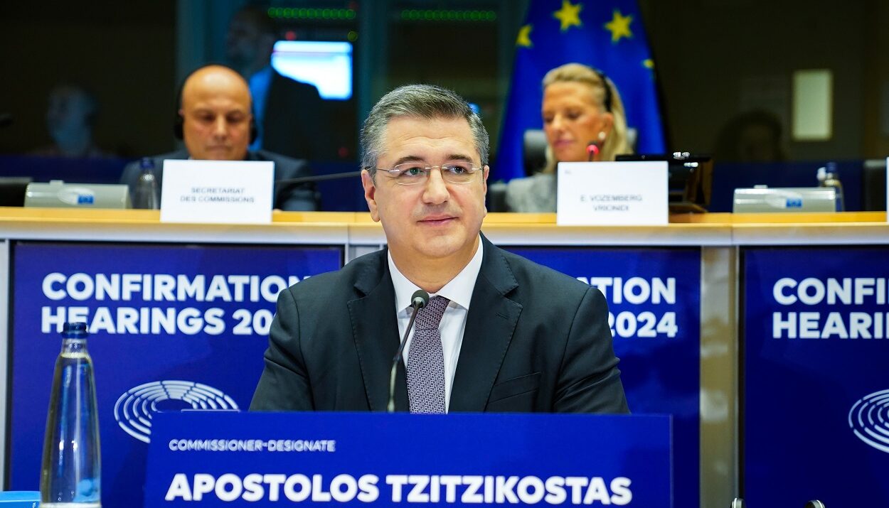 ΑΠΟΣΤΟΛΟΣ ΤΖΙΤΖΙΚΩΣΤΑΣ