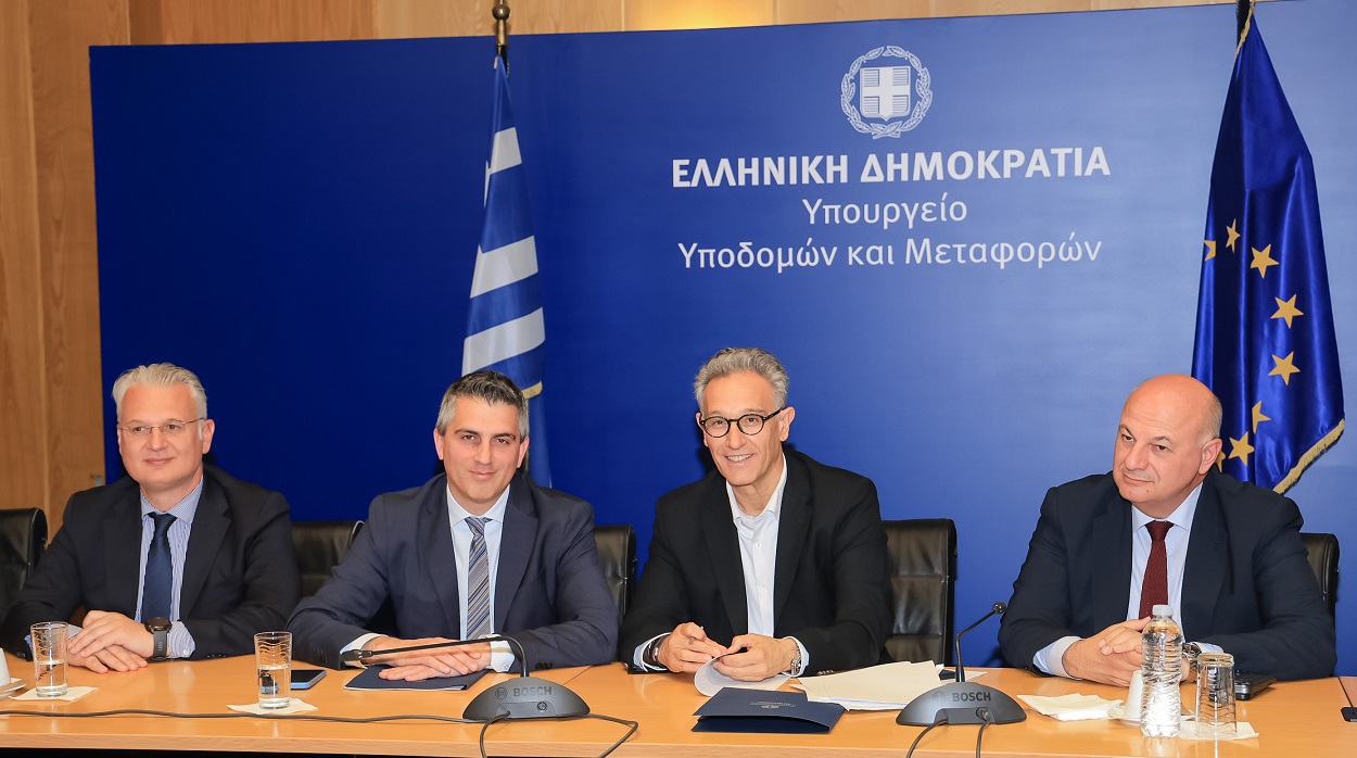 AKTOR ΚΑΙ ΥΠΟΥΡΓΕΙΟ ΥΠΟΔΟΜΩΝ