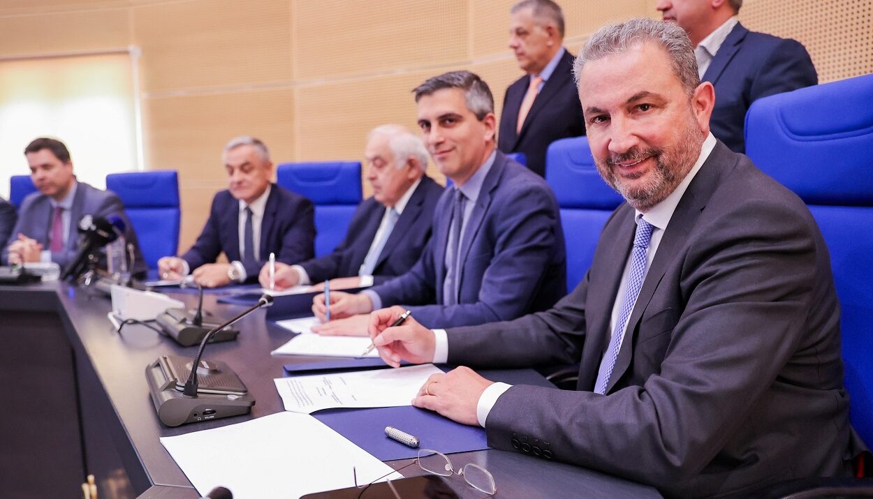ΑΛΕΞΑΝΔΡΟΣ ΕΞΑΡΧΟΥ