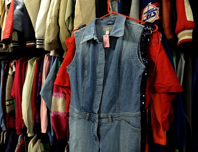 THRIFT, SECOND HAND ΡΟΥΧΑ