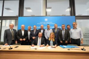 ΥΠΟΥΡΓΕΙΩΝ ΥΠΟΔΟΜΩΝ ΚΑΙ ΜΕΤΑΦΟΡΩΝ ΚΑΙ ΑΓΡΟΤΙΚΗΣ ΑΝΑΠΤΥΞΗΣ ΚΑΙ ΤΡΟΦΙΜΩΝ